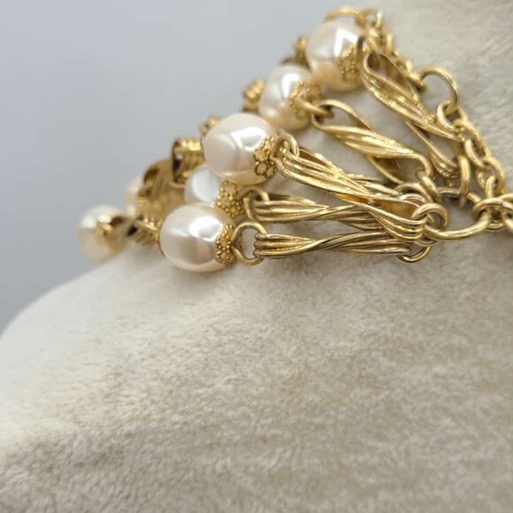 J Crew 12 Strands of Faux Pearls Gold Tone Link Necklace - Picture 11 of 13